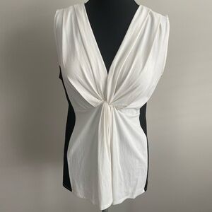 Vince Camuto Black and off White Sleeveless Blouse